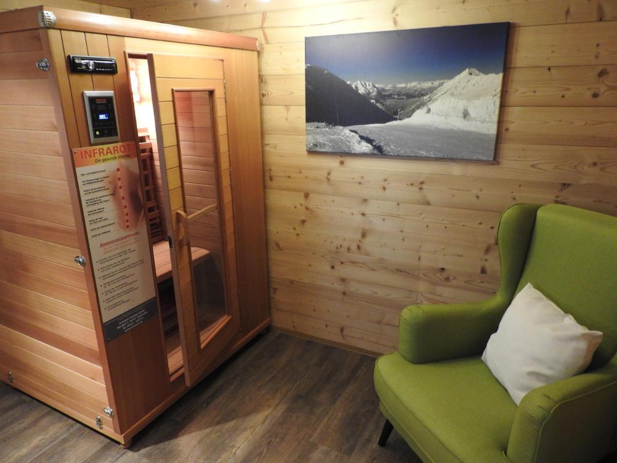 Ertlschweigerhaus Pension - Appartements - Zimmer Donnersbach Exteriör bild