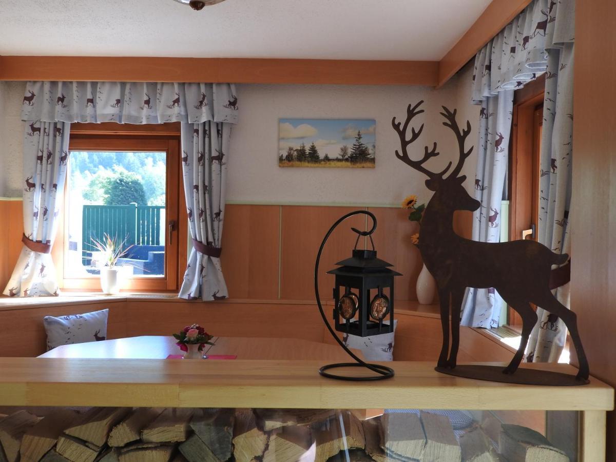 Ertlschweigerhaus Pension - Appartements - Zimmer Donnersbach Exteriör bild