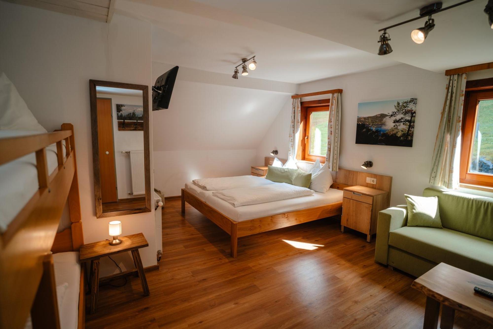 Ertlschweigerhaus Pension - Appartements - Zimmer Donnersbach Exteriör bild