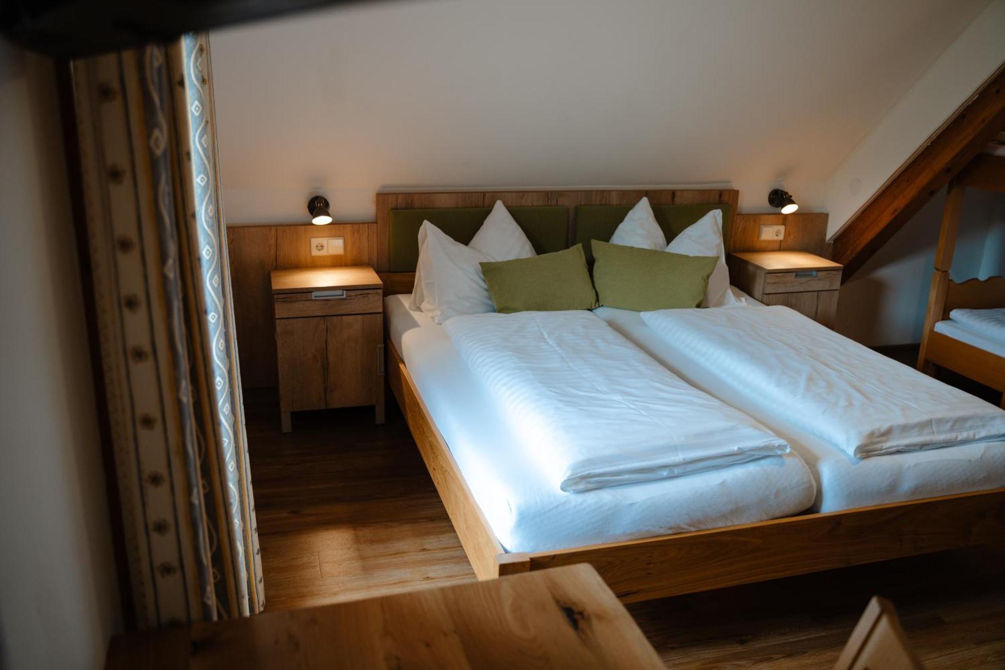 Ertlschweigerhaus Pension - Appartements - Zimmer Donnersbach Exteriör bild