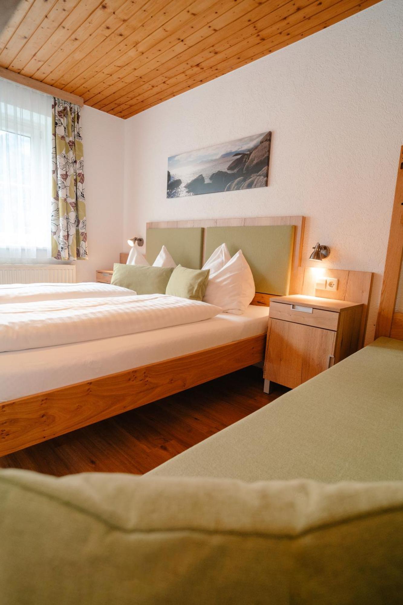 Ertlschweigerhaus Pension - Appartements - Zimmer Donnersbach Exteriör bild