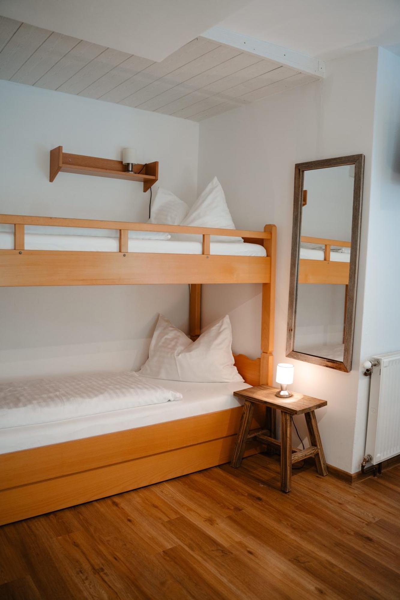 Ertlschweigerhaus Pension - Appartements - Zimmer Donnersbach Exteriör bild