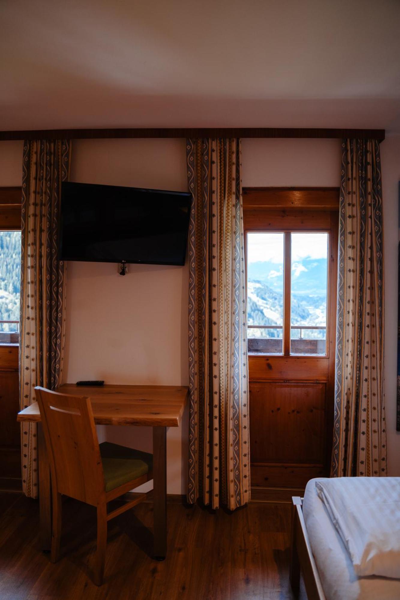 Ertlschweigerhaus Pension - Appartements - Zimmer Donnersbach Exteriör bild