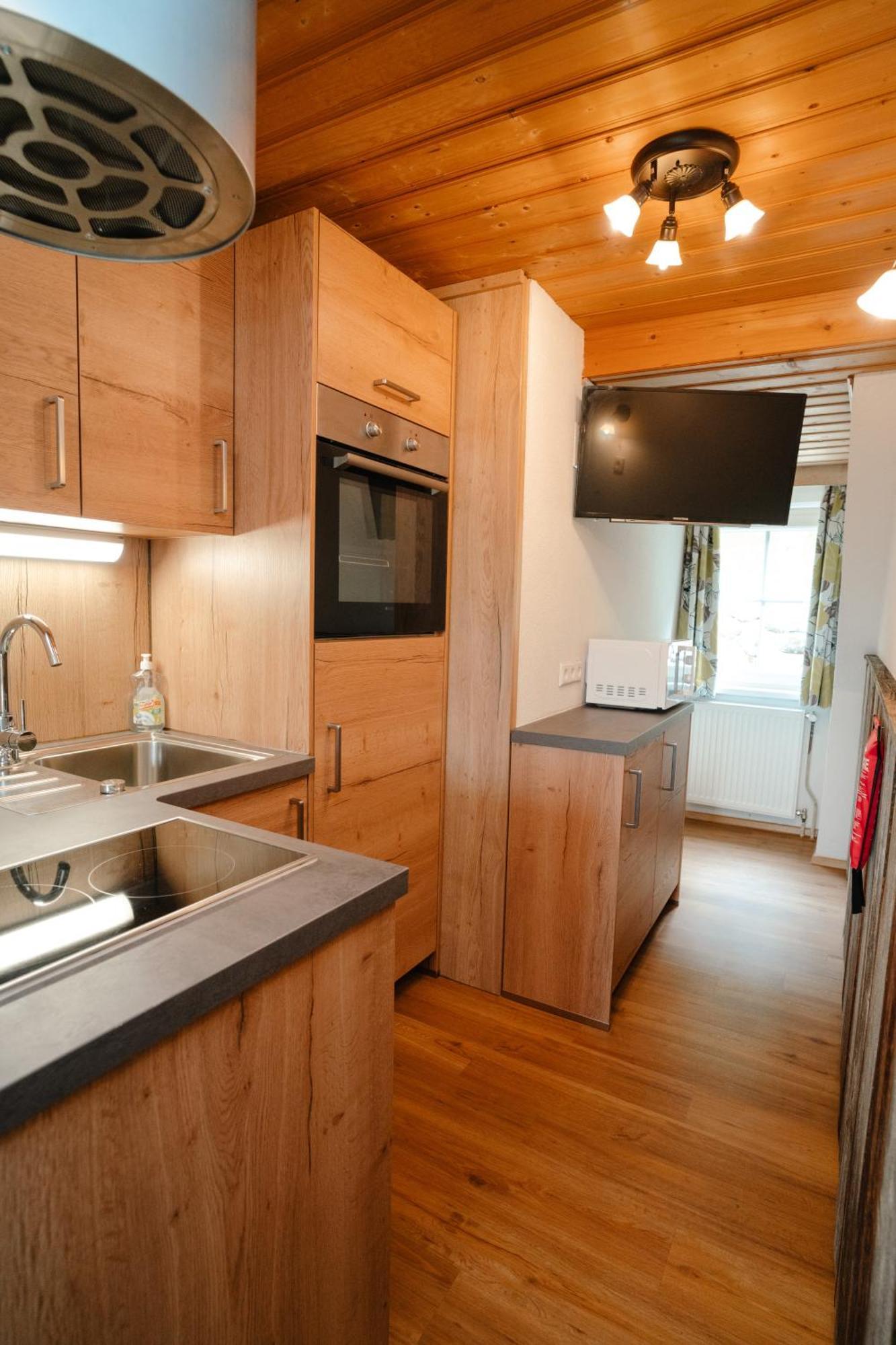 Ertlschweigerhaus Pension - Appartements - Zimmer Donnersbach Exteriör bild